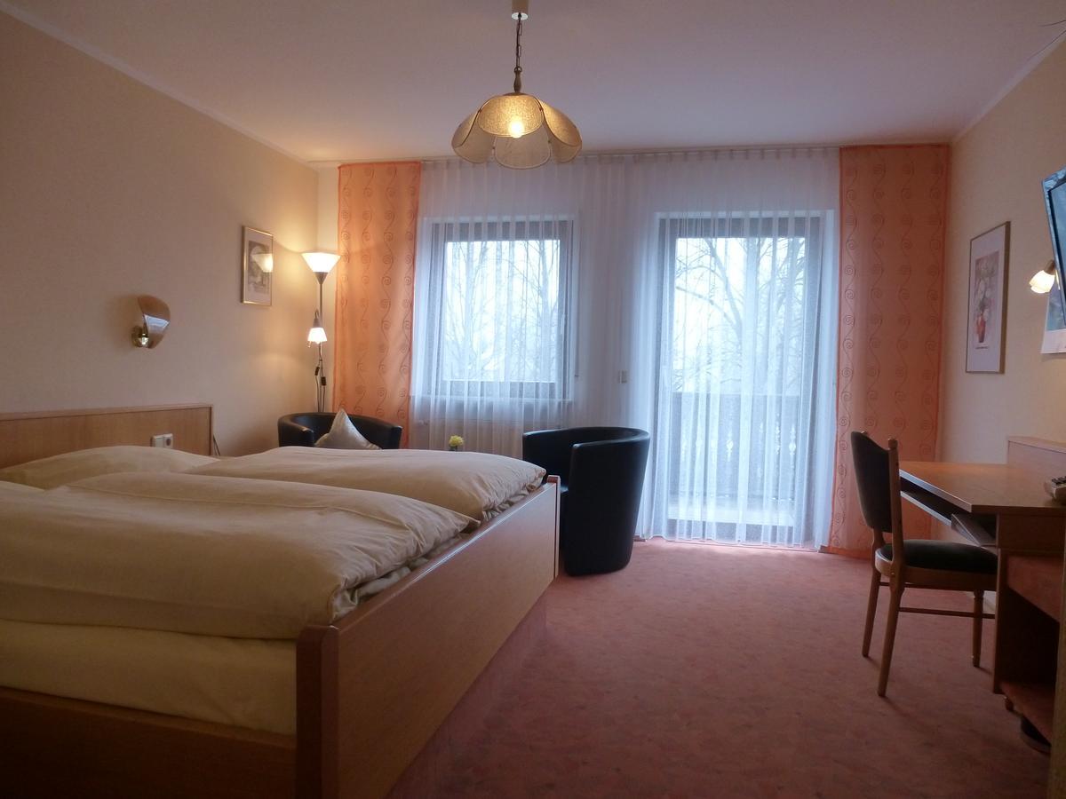 Hotel-Gasthof "Zum Bartl" 苏尔茨巴赫·罗森堡 外观 照片